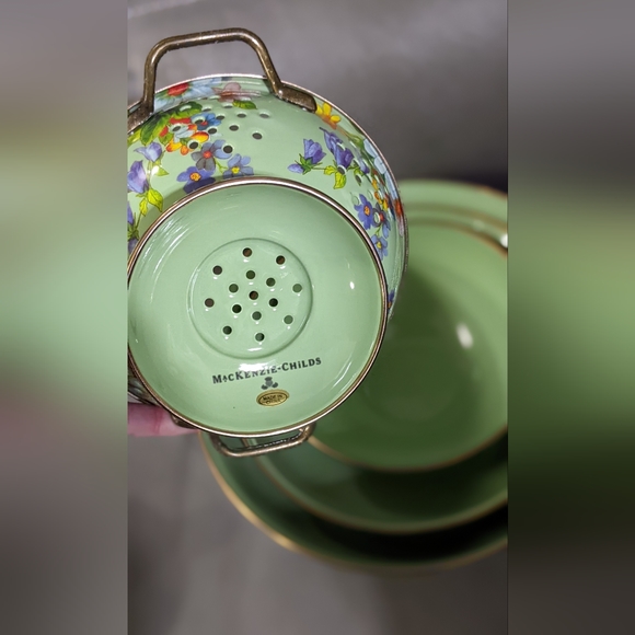 MacKenzie-Childs Green Flower Market Everyday Bowls Set w/ Small Colander 4Pc - Picture 4 of 12